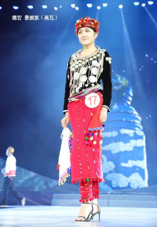 超驚艷 大理民族服飾與15州市的民族服飾同臺競秀,快來投票選出你的最愛