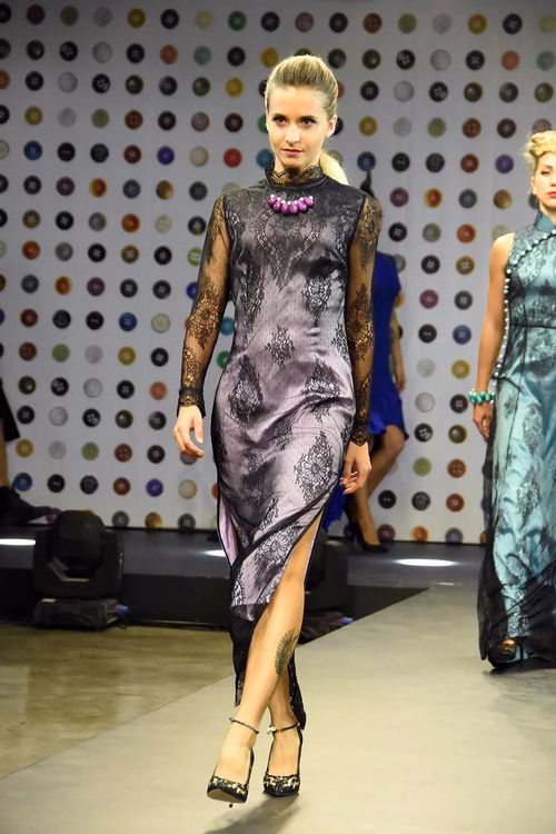 時裝周 今天,來自 赤道 的紐扣火了