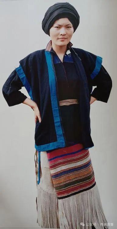 異彩紛呈的滇東北高原 東部方言彝族服飾