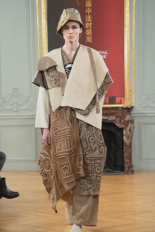 綻放巴黎 陜西旅游集團攜 周原衣語 以時尚手法展示三千年中國之美