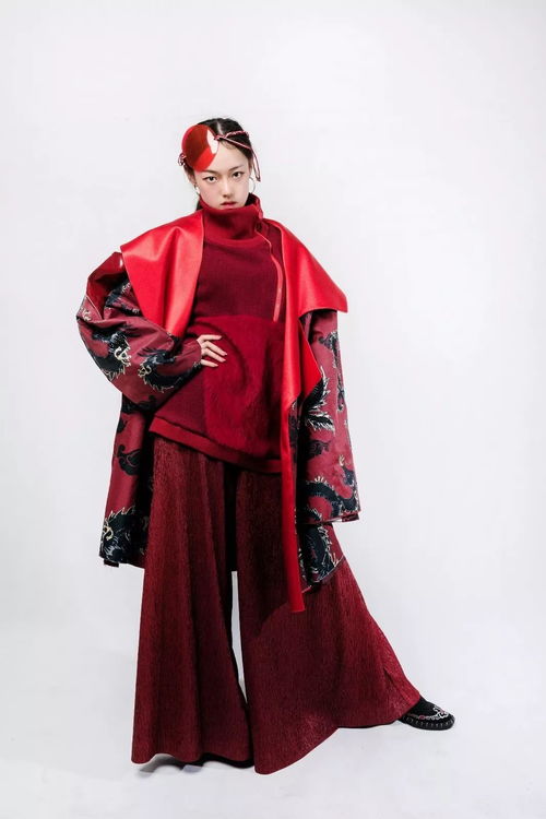 搶票 2019屆服裝與服飾設計專業畢業大秀在湛林體院館等你