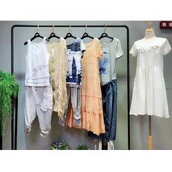 精品女裝 女裝 春夏裝女裝尾貨 查看